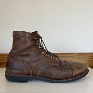RED WING 8111 HERITAGE 6" IRON RANGER BOOT SIZE 10.5